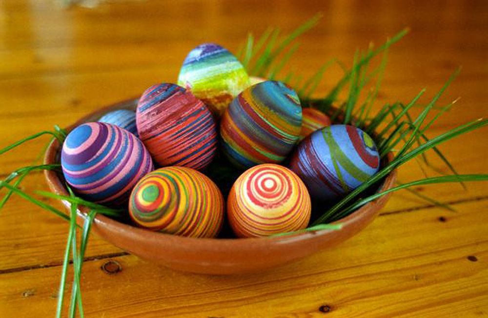 rubber-band-dyed-eggs