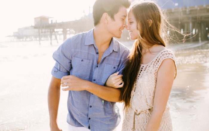 197380_zakochana_para_spacer