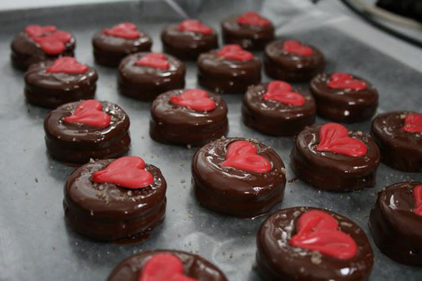 Картинки по запросу конфеты для любимого своими руками