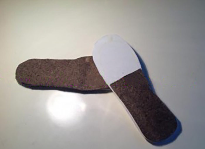 domasnay-obuv-tapochki-iz-kozhi-kleit-podmetku-stelku-kabluchek-polustelka