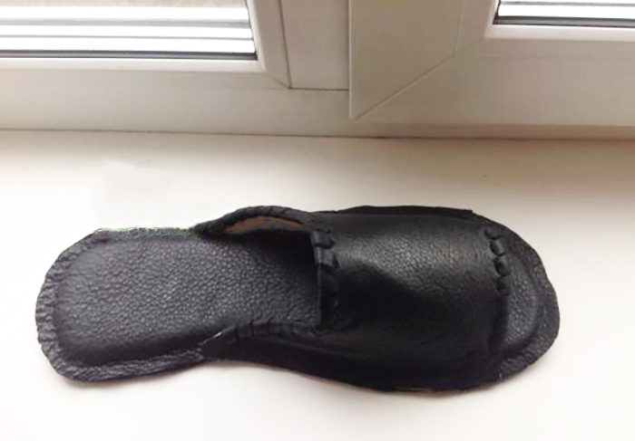 domasnay-obuv-tapochki-iz-kozhi-kleit-verh-k-kozhanim-podoshvam