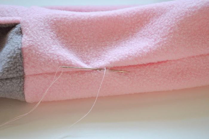 domasnay-obuv-tapochki-sapozhki-zaichiki-potsnivaem