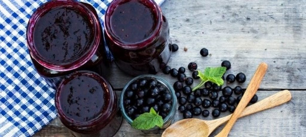 foto-varene-iz-smorodiny-pjatiminutka-2