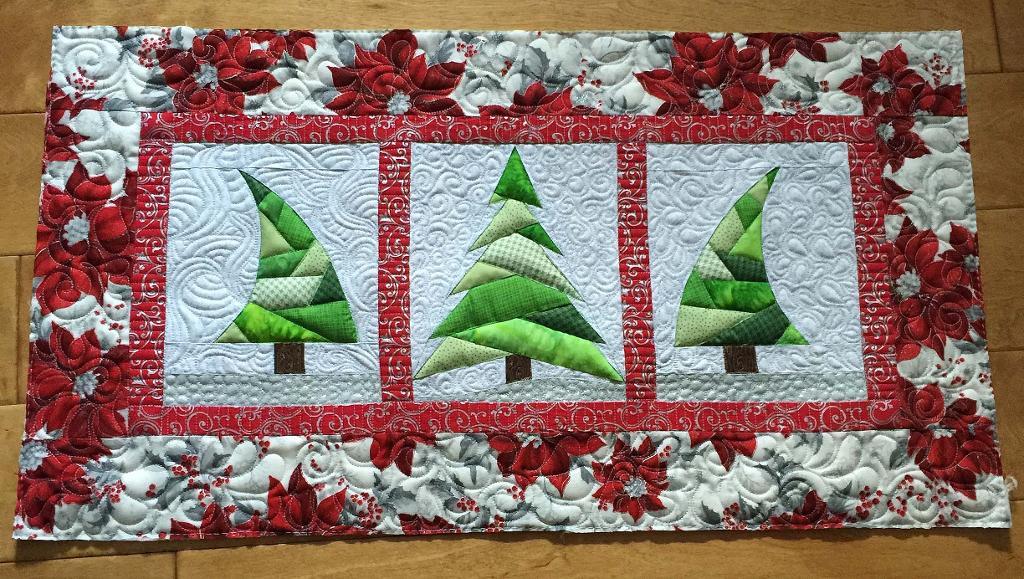 full_4690_158082_triochristmastreequilt_5