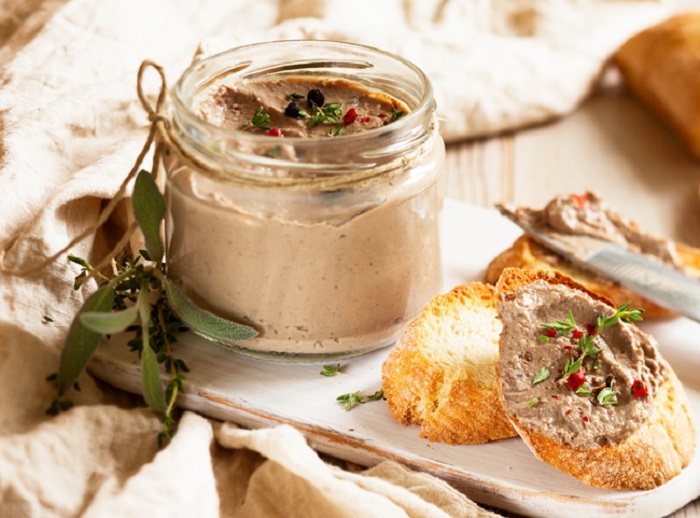 pashtet-iz-kurinoi-pecheni