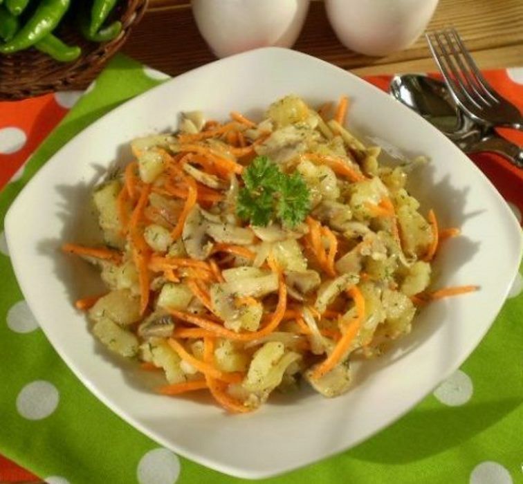 salat-s-gribami-i-morkovyu