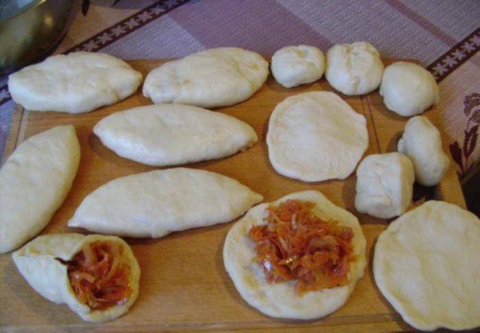 zharenye-pirozhki-s-kapustoj-5