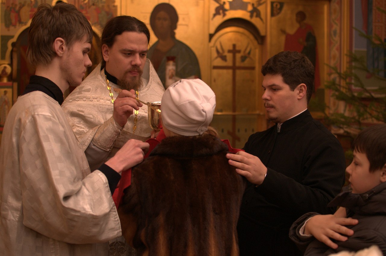 Картинки по запросу страстная неделя причастие