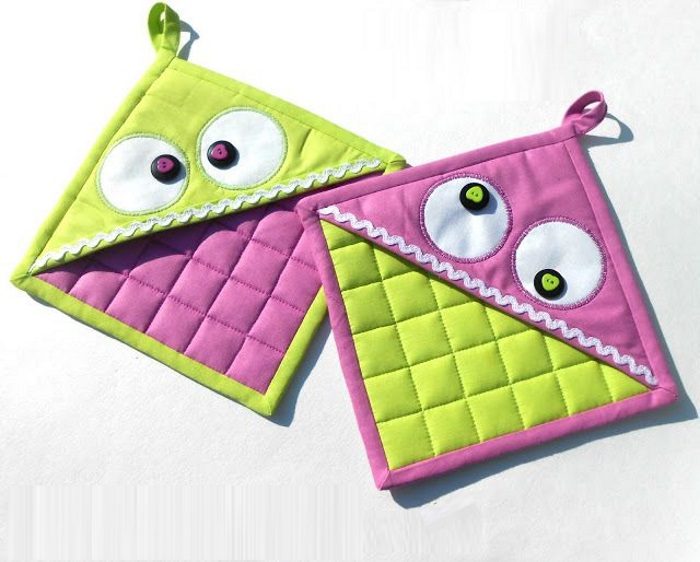 391d01b4efc616ed874bd36c8d336763-quilted-potholders-knitting-needles