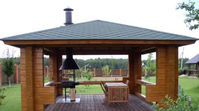 besedki-iz-dereva-prostye-i-krasivye-varianty-3