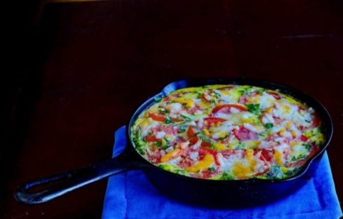 frittata_s_kartofelem_i_vetchinoi-86878