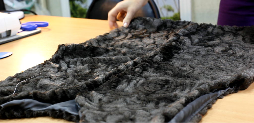 kak_praviljno_sshitj_gilet_iz_meha-1024x496