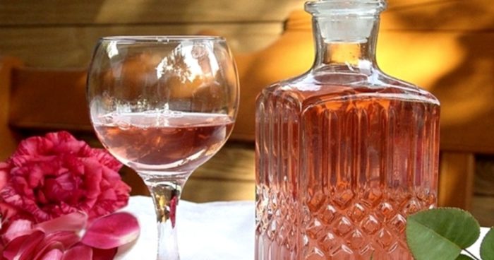 domashnee-vino-iz-roz_1486595539_ogv2_og