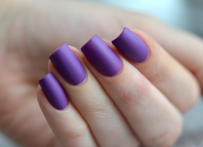 kak_sdelat_matovye_nogti-jpg-crop_display