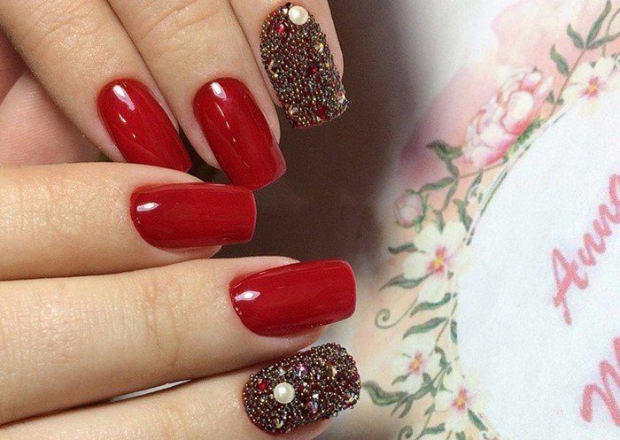 krasnye-nogti-s-risunkom-27