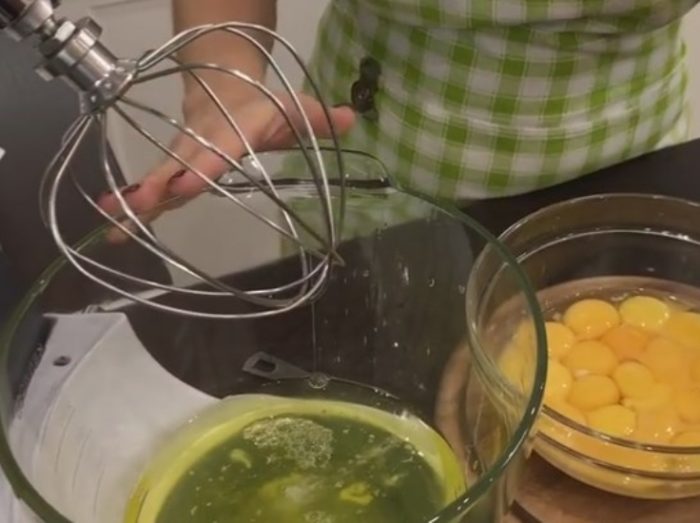 svadebnii_tort_v_domashnih_usloviyah-363190