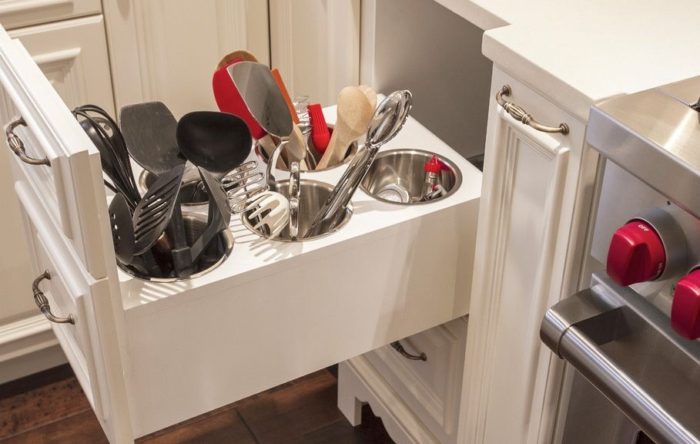 udobnye-yashhiki-dlya-kuhni-1