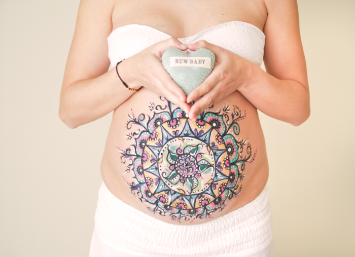 body-paint-mandala-embarazo