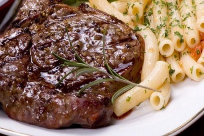 govyazhi-stejki-s-gorchichnym-sousom