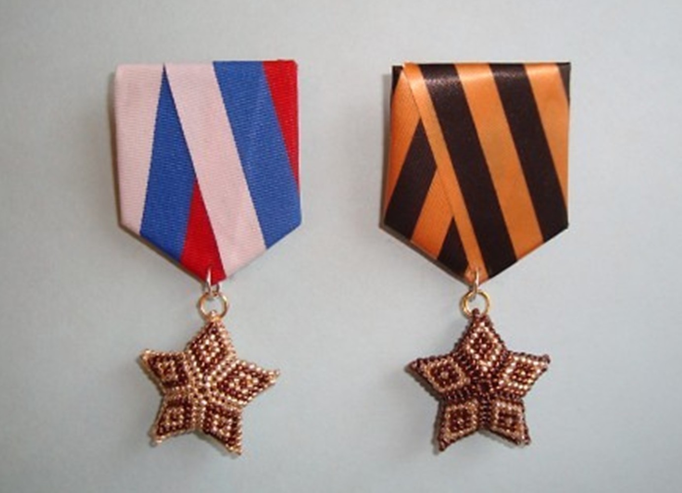 Медаль из бисера на 23 февраля