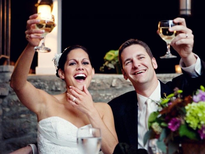 couple-with-guest-01_cr