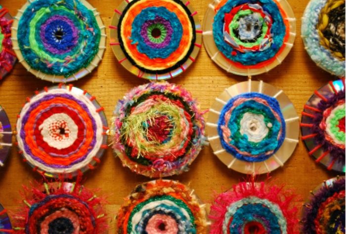 podelki-iz-diskov-svoimi-rukami-idei-i-master-klassy-12