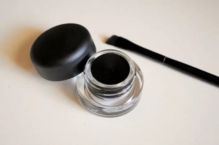 podvodka-gelevaya-dlya-glaz