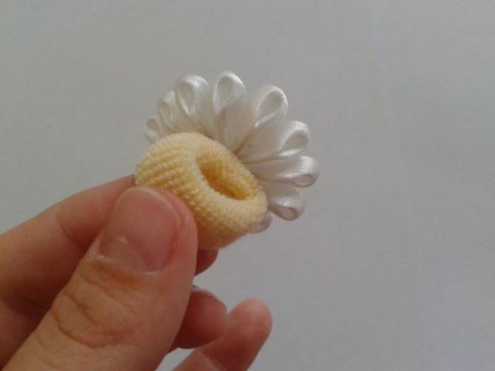 romashka_kanzashi_16