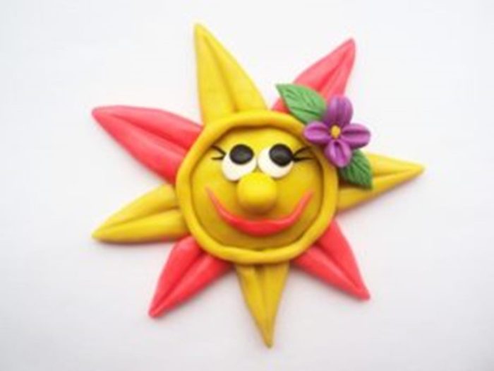 solnyshko-iz-plastilina-300x225