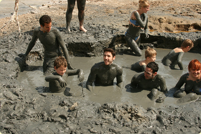 tselebnye-gryazi-mertvogo-morya