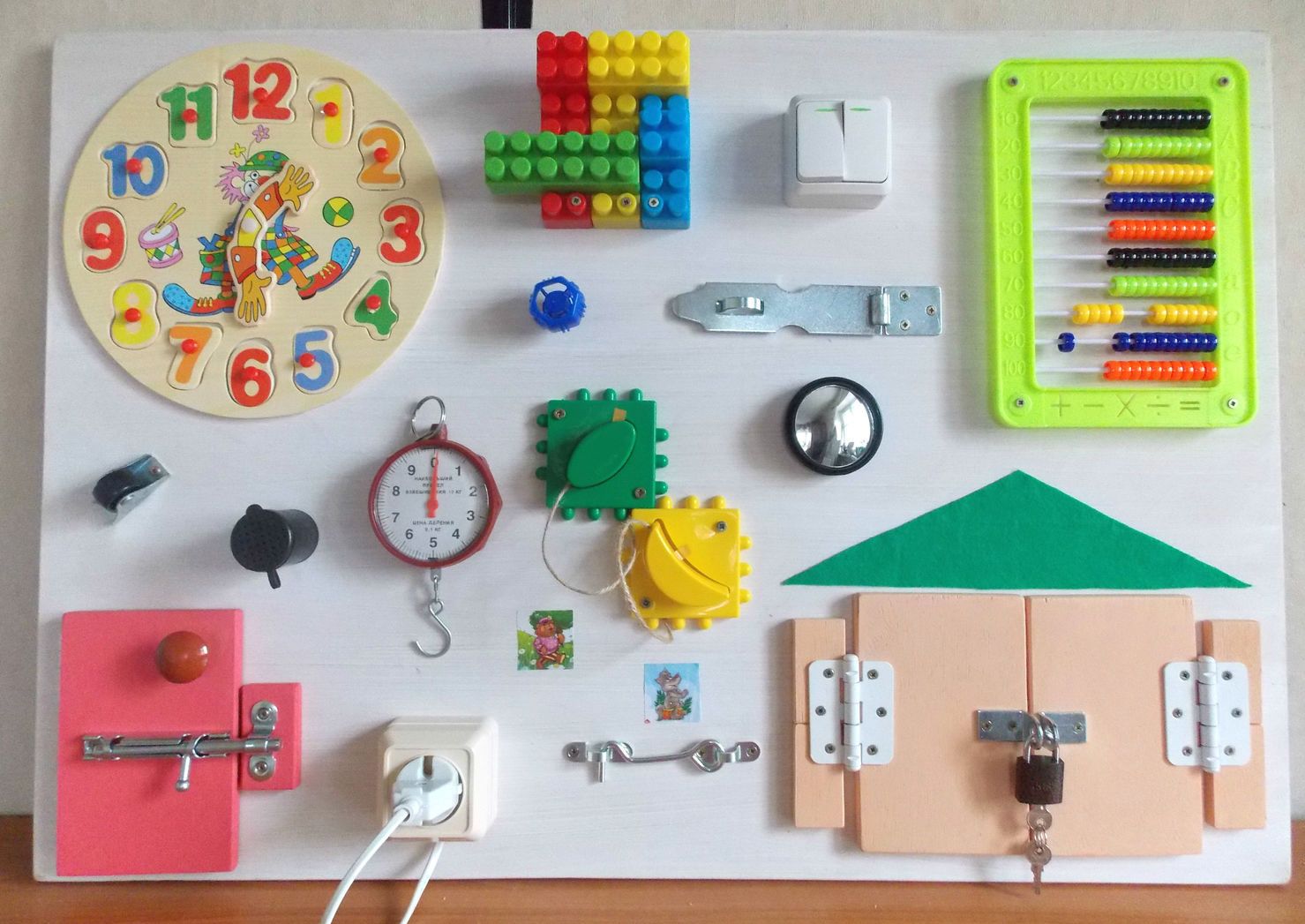 7e91d283af663ebc6c6edb172cmz-kukly-i-igrushki-bizibord-razvivayuschaya-doska