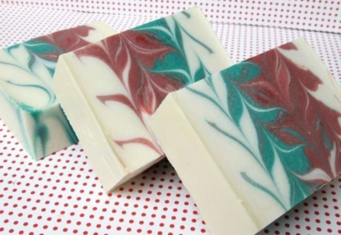 kak-sdelat-mylo-ruchnoj-raboty_18-650x449