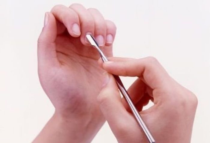 1440708205_ak-delat-kombinirovannyj-manikjur-10