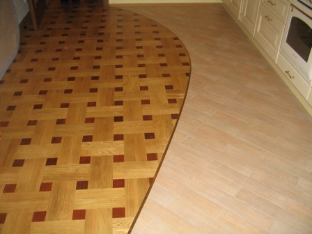 ÐÐ¾Ð¼Ð±Ð¸Ð½Ð¸ÑÐ¾Ð²Ð°Ð½Ð½ÑÐ¹ Ð¿Ð¾Ð» Ð½Ð° ÐºÑÑÐ½Ðµ