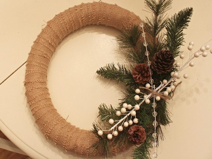 burlap-christmas-wreath-5