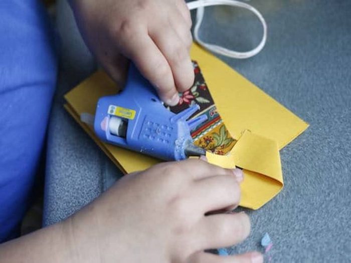 child-paper-card-low-heat-glue-gun