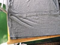 ÐлаÑÑе Ñвоими ÑÑками из двÑÑ
ÑÑÑболок: ÑÑез 1