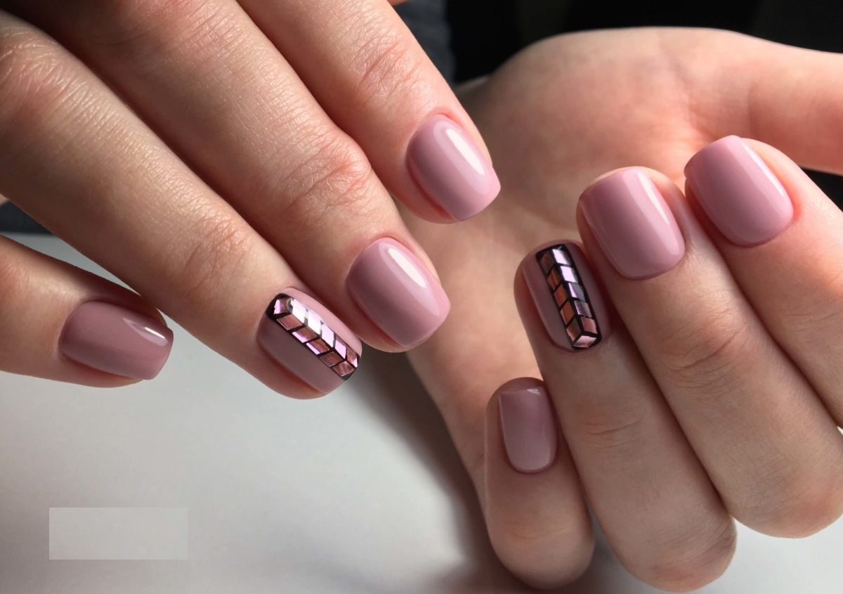 naturalnyj-manikyur-1200x845