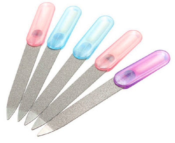 podpilit-nogti-ruk-pilki4