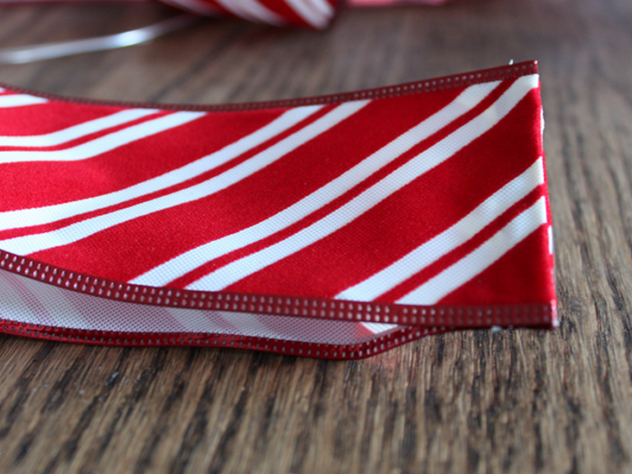 ribbon-candy-wreath-ribbon-ends