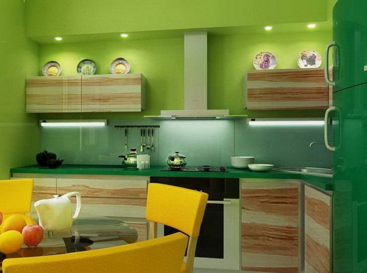 Какая лучшая краска для кухни. Кухни салатовые. Кухня в зеленом стиле. Кухня с зелеными стенами. Салатовые стены на кухне.