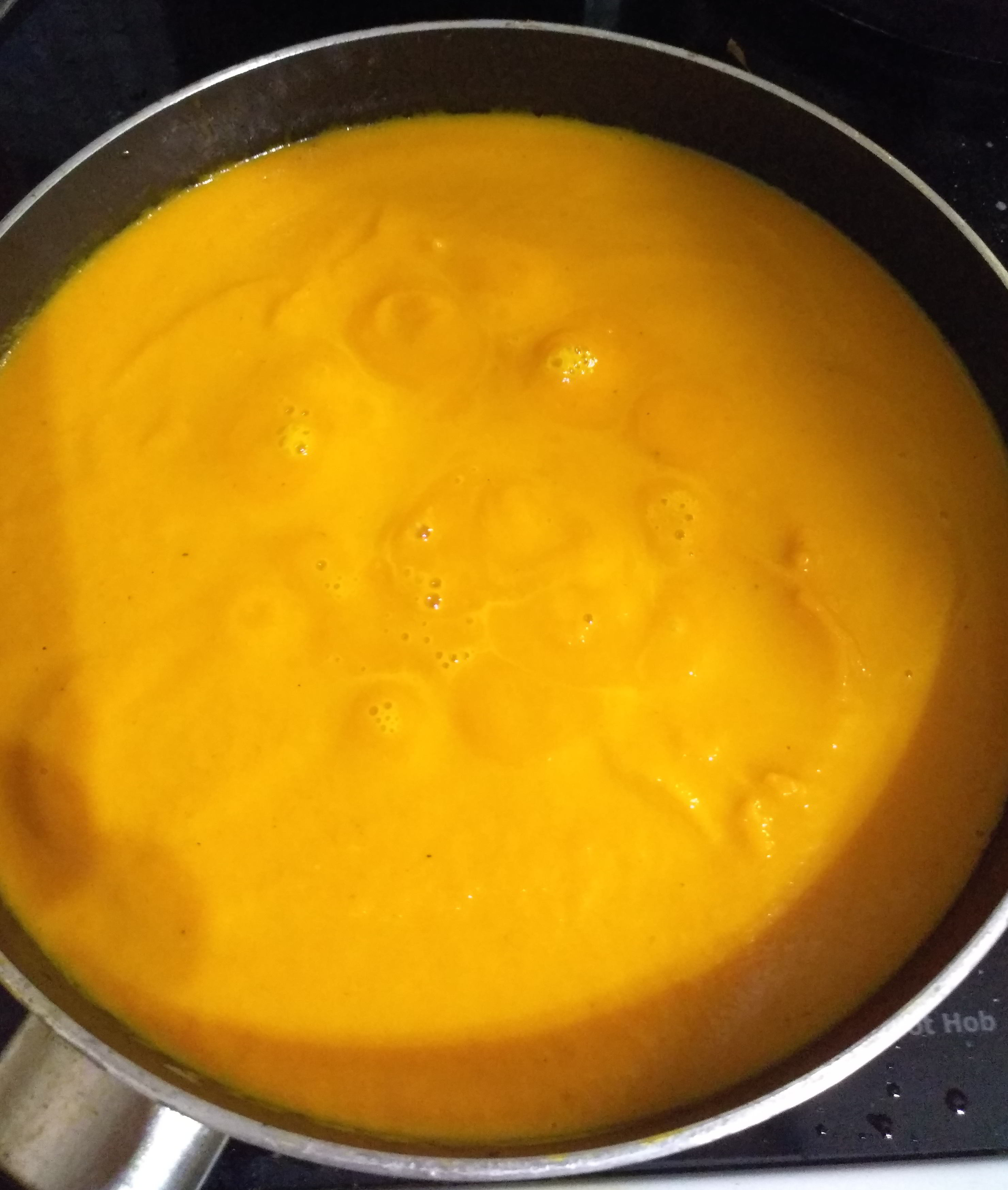 Рецепт заваренные кипятком. Комочки в муке. Скородумки рецепт. Блины на воде заваренные кипятком. Заваривание муки кипятком.
