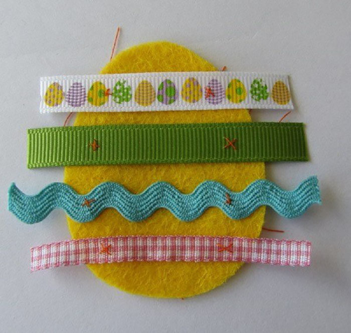 1453810986_podelki-iz-fetra-k-pashe-17