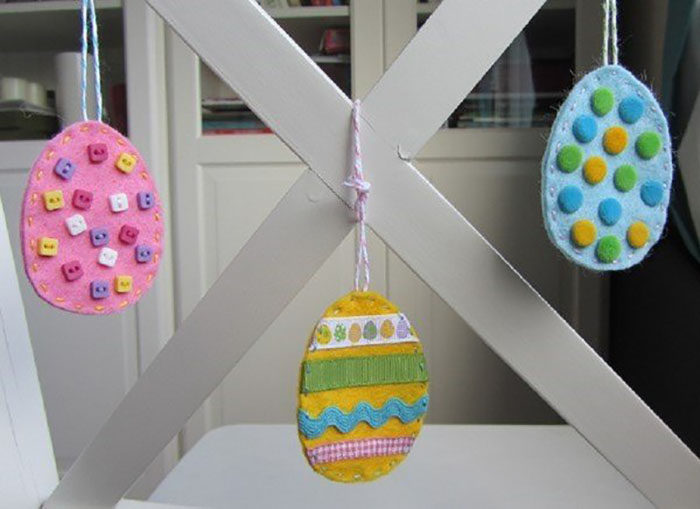 1453811007_podelki-iz-fetra-k-pashe-20