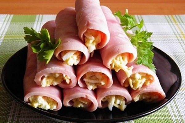 ÐÐµÑÑÐ¸Ð½Ð½ÑÐµ ÑÑÐ»ÐµÑÐ¸ÐºÐ¸ Ñ ÑÐµÑÐ½Ð¾ÐºÐ¾Ð¼, ÑÑÑÐ¾Ð¼ Ð¸ ÑÐ¹ÑÐ°Ð¼Ð¸