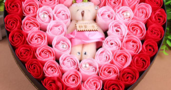 chto-podarit-devushke-na-18-let