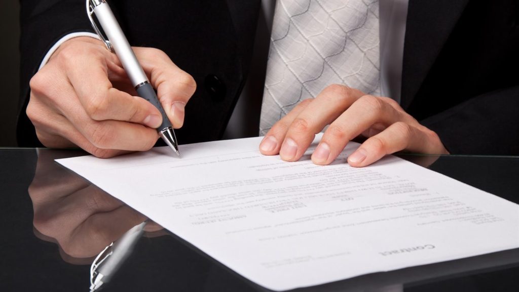 contractsigning169256-2662201_1600x900-1024x577