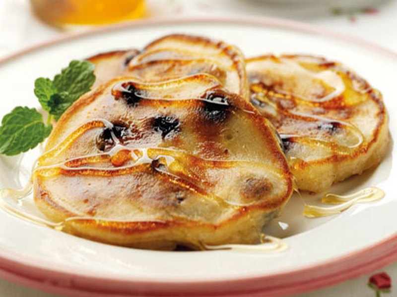 fruity-buttermilk-pancakes-h-41cc1dfe-4fb0-42eb-b729-4cafc75adbbf-0-472x310