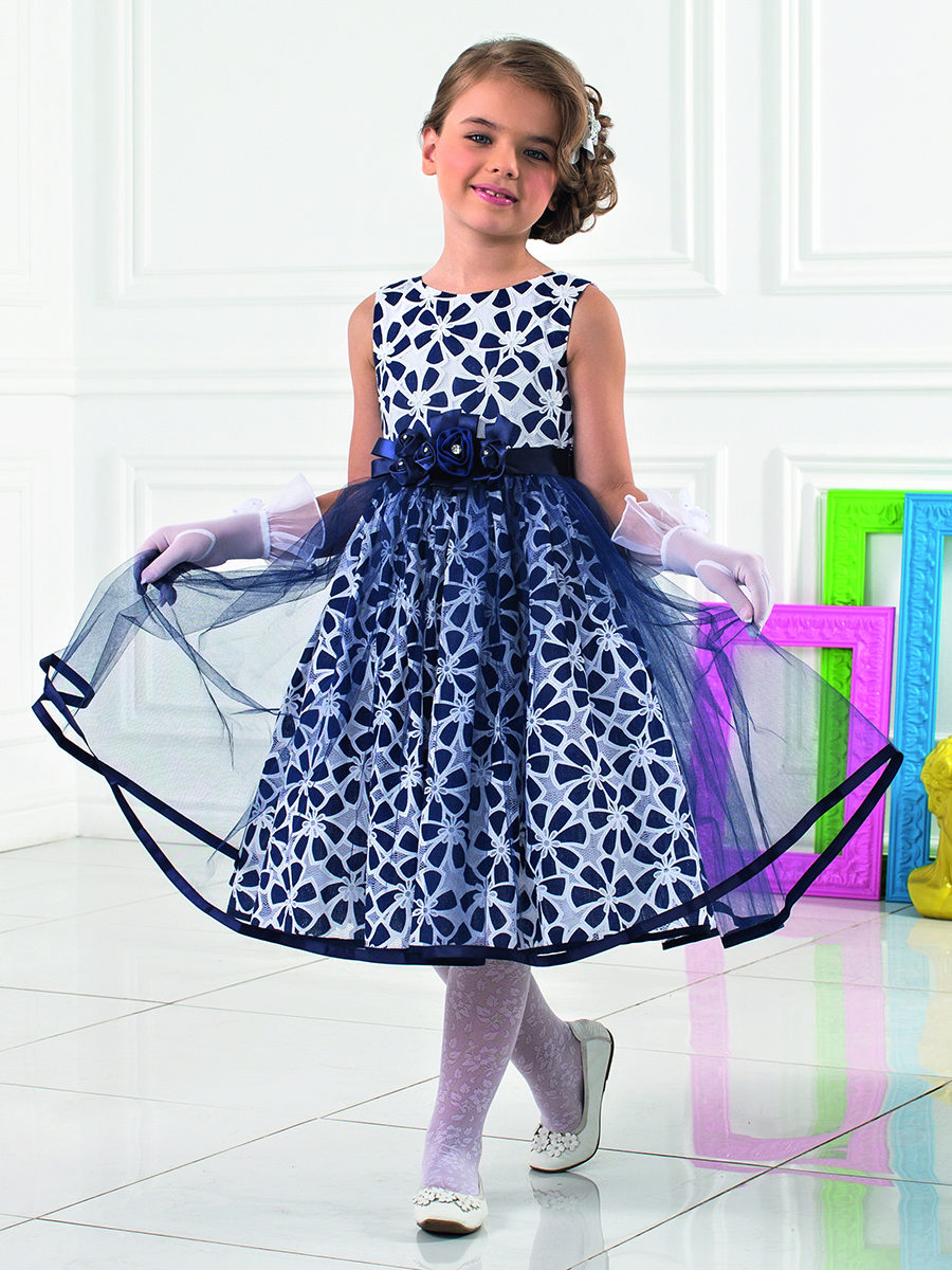 platya-na-vypusknoj-4-klass-dlya-devochek-35