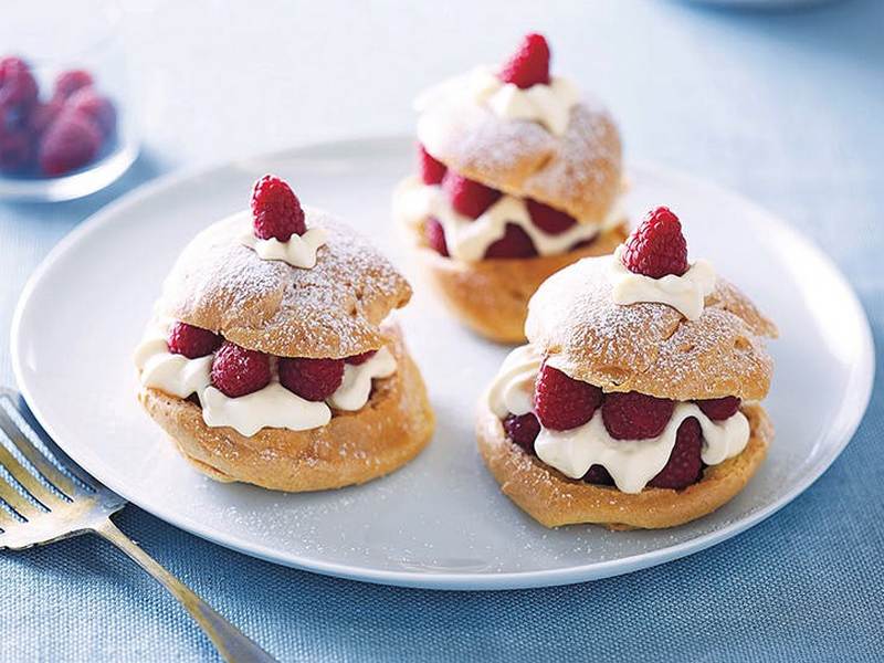 raspberry-choux-puffs-recipe-921